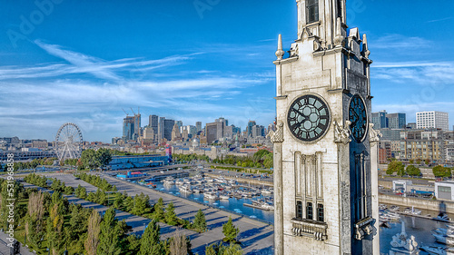 Fotografia, Obraz Clock tower and Montreal