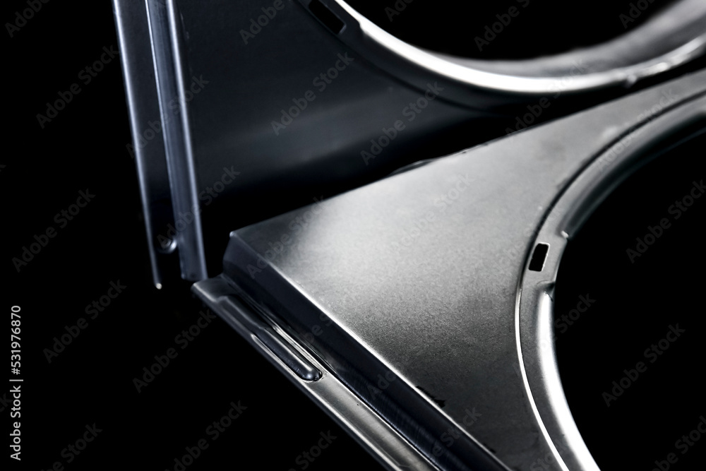 Stainless steel plate produced in-house Stainless steel plate produced in-house