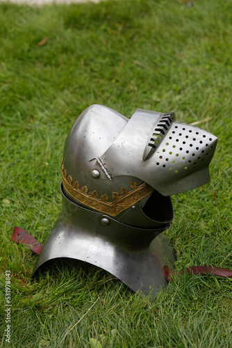 Casque médiéval ou bassinet. photo