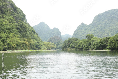 Mountains in vietnam © Naia