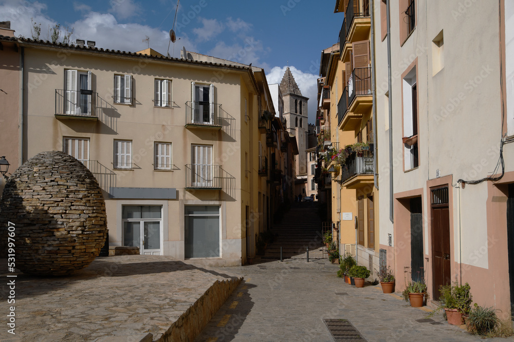 Fototapeta premium typical old streets in the capital of Mallorca - Palma (Spain, Balearic Islands)