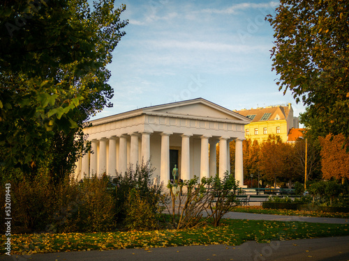 Vienna - Volksgarten