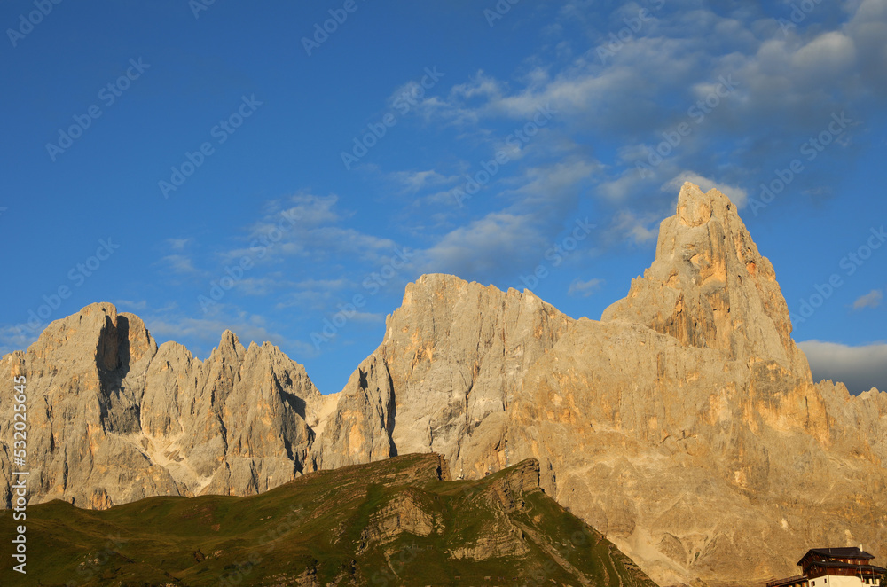 alpenglow also called ENROSADIRA is an optical phenomenon that colors the rocks of the Dolomites in red and orange at sunset