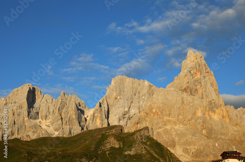 alpenglow also called ENROSADIRA is an optical phenomenon that colors the rocks of the Dolomites in red and orange at sunset