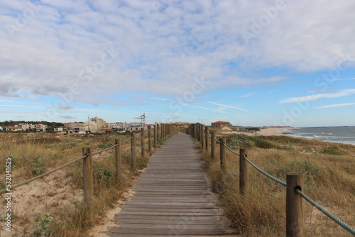path to the beach © Nuno