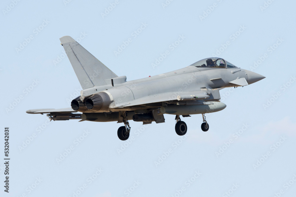 Avión de combate polivalente bimotor Eurofighter typhoon