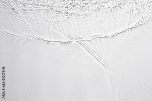 白背景の波紋水紋デザイン