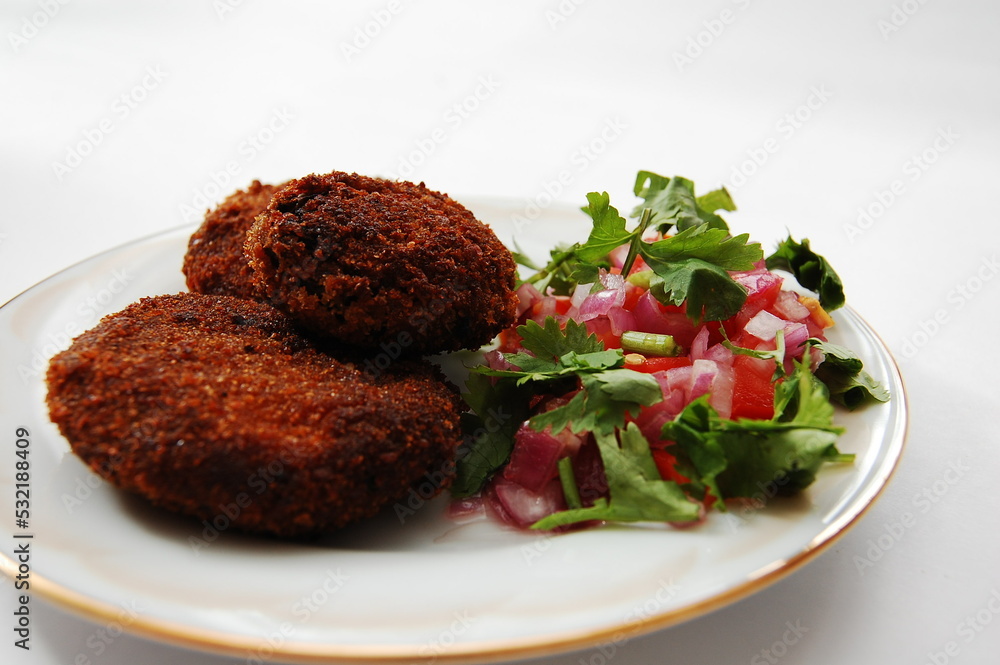 beef cutlets with salad