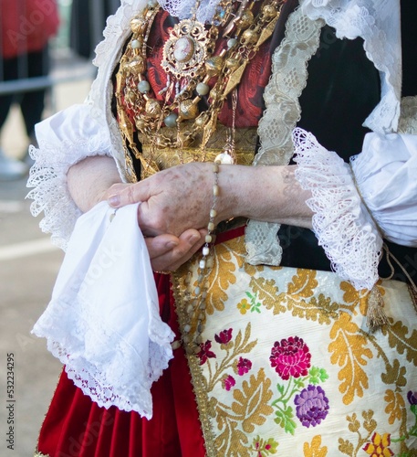 Costume tradizionale sardo photo