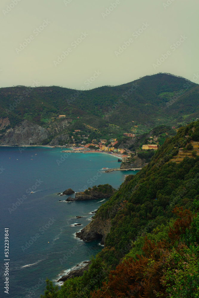 Obraz premium Cinque terre from a cliff