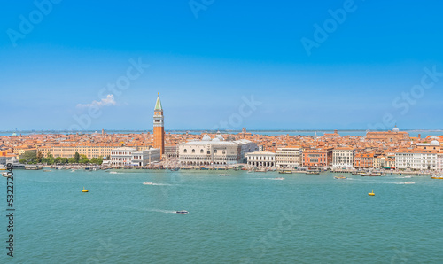 Vue de Venise depuis l'église de San Giorgio Maggiore. 