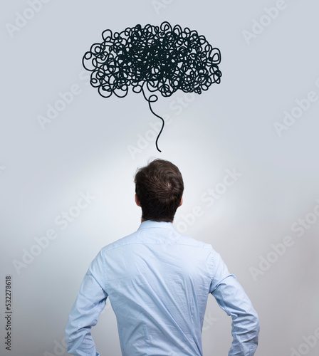 Bild auf Leinwand un homme de dos regarde devant lui