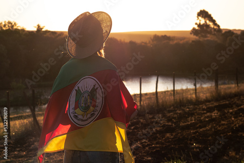 Fotografering Mulher Gaúcha com bandeira do Rio Grande do Sul