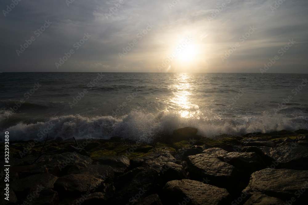 Obraz premium sunset on the Indian Ocean