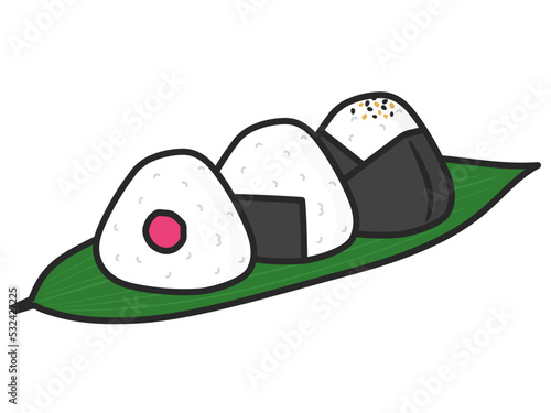 ハランに乗せた3つのおにぎり.