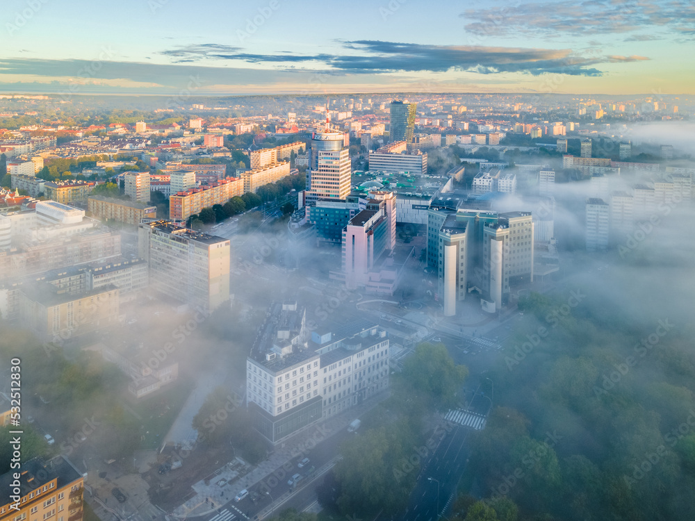 Szczecin, 22/09/2022 a misty morning over the city - obrazy, fototapety, plakaty 