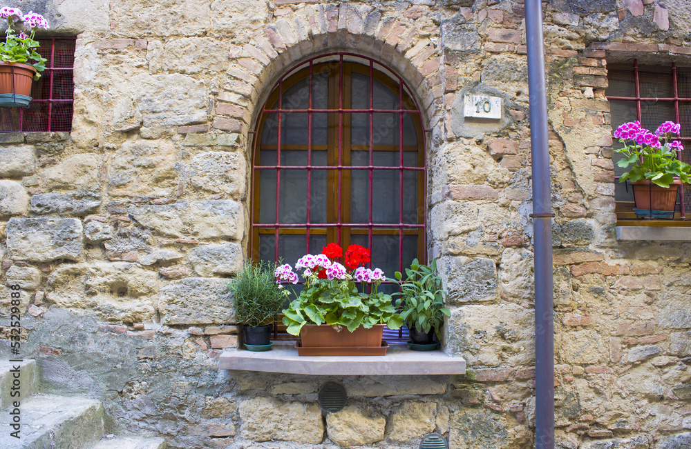 lovely tuscan window, Volterra, Italy