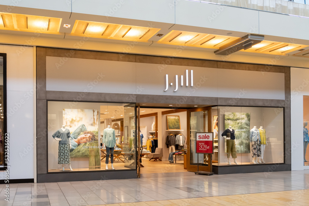 Houston, Texas, USA - February 25, 2022: J.Jill store in a shopping mall. J. Jill is a women's clothing store company that offers unique and fashionable  women's apparel, accessories, and footwear. Stock Photo