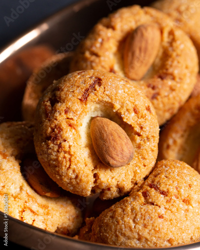 Almond cookies