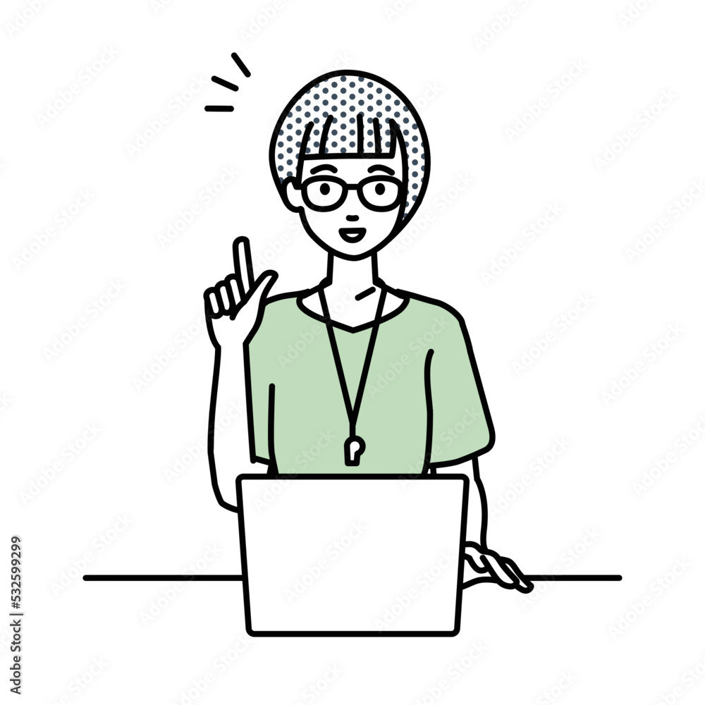 デスクで座ってPCを開いて何かひらめいた教師の女性 デスクで座ってPCを開いて何かひらめいた教師の女性
