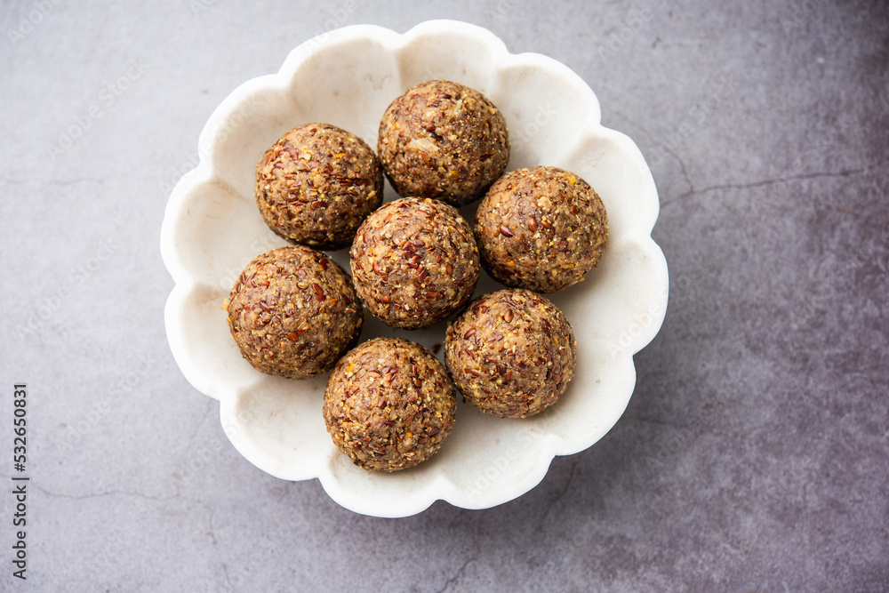 Alsi pinni laddu or flax seed laddo or healthy jawas ladoo are delicious Indian sweet energy balls Alsi pinni laddu or flax seed laddo or healthy jawas ladoo are delicious Indian sweet energy balls