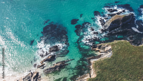 Vista aérea con drone en la playa Valdoviño, Ferrol, Galicia, España