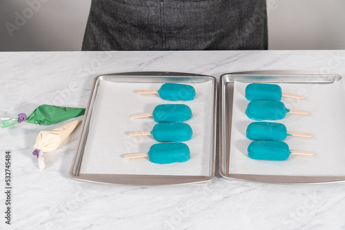 Mermaid cakesicles photo