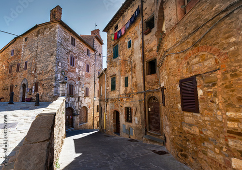 Campiglia Marittima is one of the most beautiful villages in the Val di Cornia  on the Etruscan Coast.