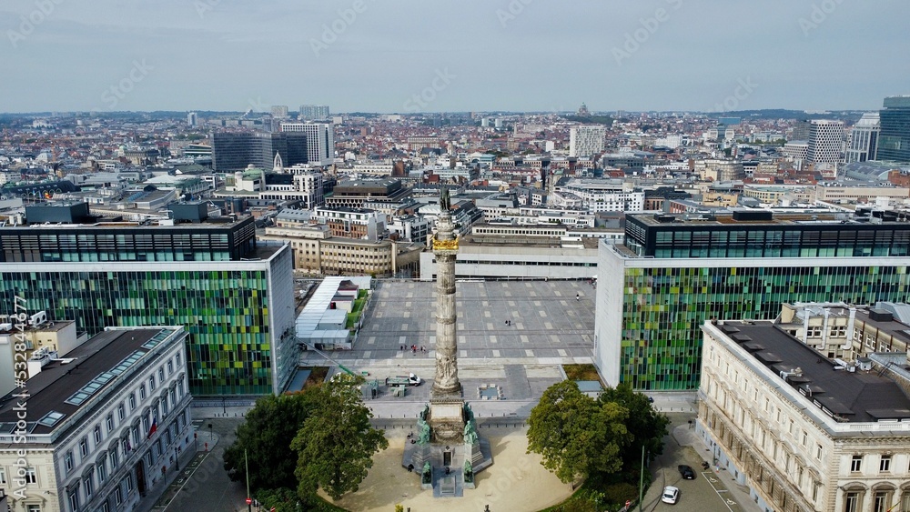 drone photo congress column, Congreskolom en Graf van de Onbekende Soldaat brussels belgium europe	