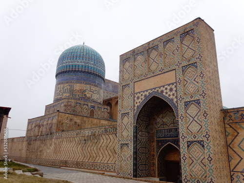 [Uzbekistan] Exterior of the Bibi Khanym Mosque (Samarkand)