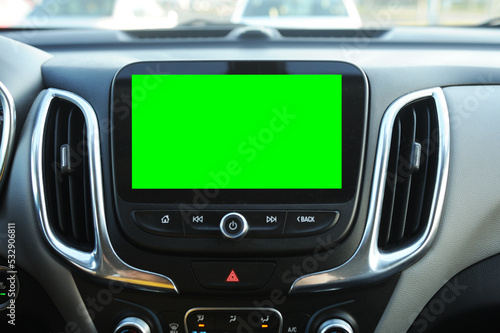 Green screen on cars touchscreen display 