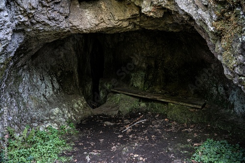 Die Höhle am Hermannstein - Kickelhahn bei Ilmenau- Die Höhle war ein Lieblingsplatz von Goethe. Einen Tag verbrachte der verliebte Goethe hier mit seiner Freundin Charlotte von Stein