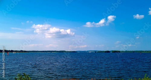 Widok na jezioro Pogoria 4 w Dąbrowie Górniczej photo