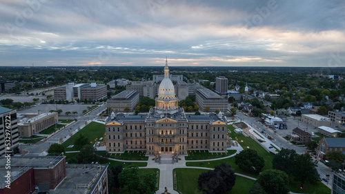 Arial photo of the Michigan State Capitol 