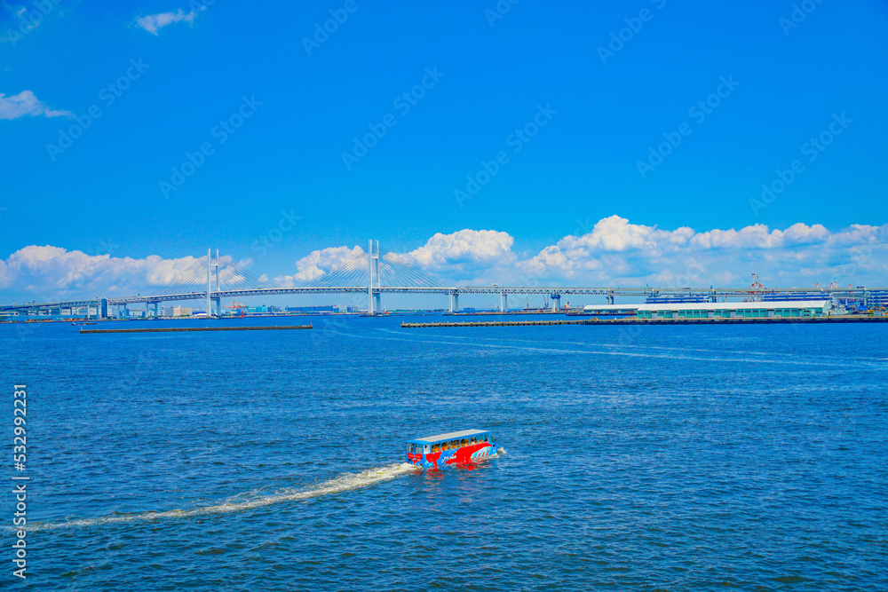 Obraz premium 水陸両用バス（スカイダック）