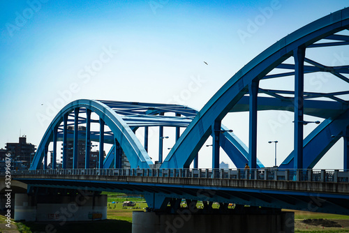 丸子橋と青空 © kanzilyou