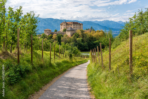 Tableau sur toile Picturesque view of Thun Castle, Val di Non, Province of Trento, Trentino Alto Adige, Italy