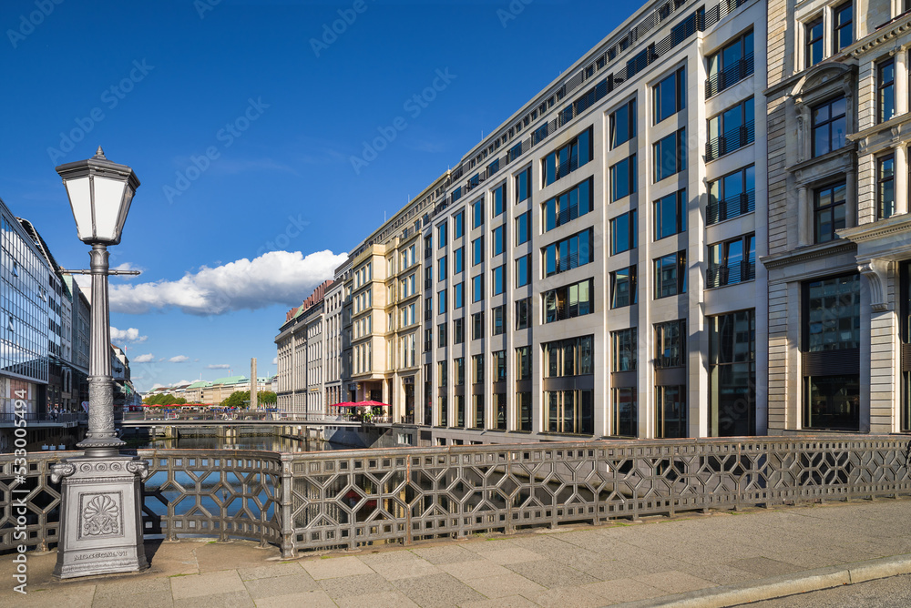 Aif der Adolphsbrücke Altstadt Hamburg