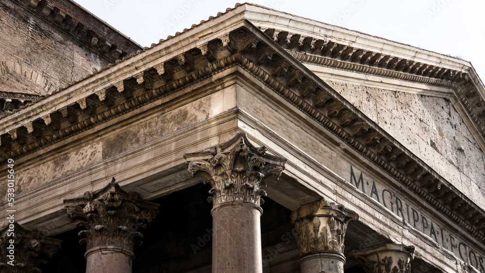 The Roman Pantheon Details