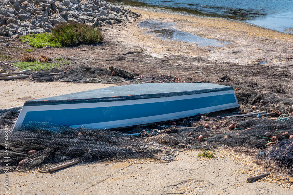 Fishing empty boat Fishing empty boat