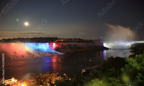 Amerikanische und kanadische Niagarafälle / American and Canadian Niagara Falls /. photo
