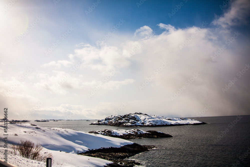 Obraz premium Winter in Lofoten Islands, Northern Norway