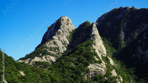 The Hidden Wall of Bukhansan Mountain © 정의 박