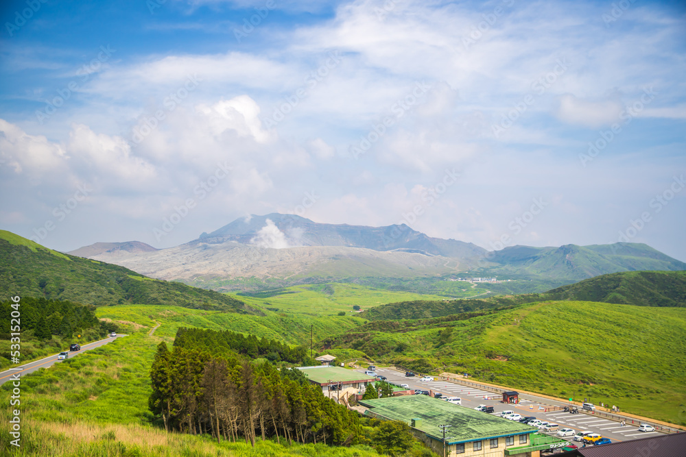 熊本県阿蘇市 草千里ケ浜の風景
熊本県阿蘇市 草千里ケ浜の風景