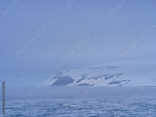 Frans Josef Land on The North Pole © Ilia Morrkovskii