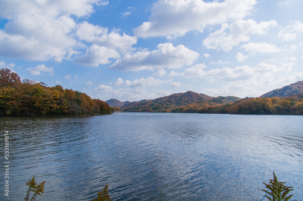 千丈寺湖(兵庫県三田市)の秋