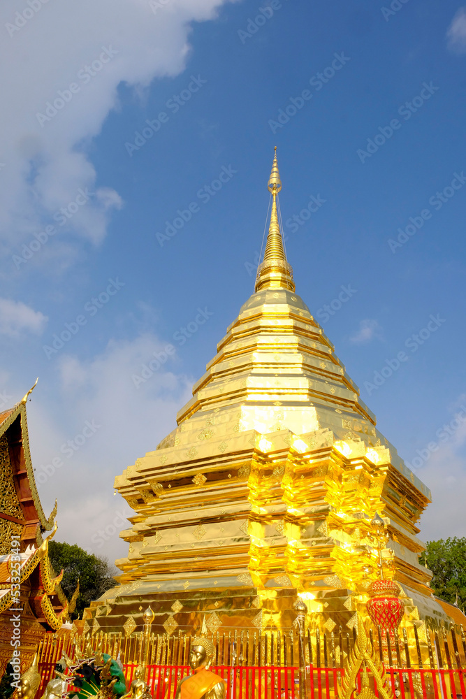 Fototapeta premium Wat Phra That Doi Suthepp in Chiangmai, local Thai people like to visit for make a merit to pray to buddha and popular place for tourist come to visiting