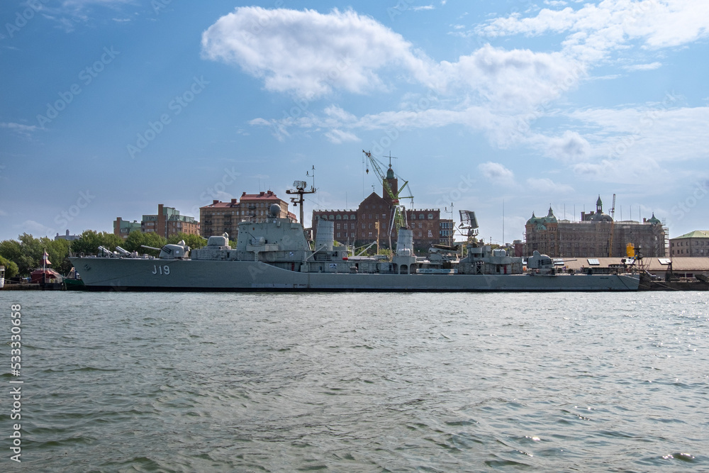 Kriegsschiff im Hafen von Göteborg
