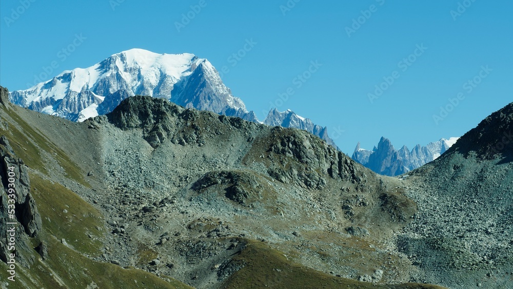 Mont blanc vu à partir du massif du beaufortain, secteur de la pierra