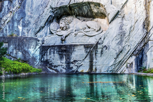 фотография Dying Lion Rock Reflief Monument Reflection Lucerne Switzerland